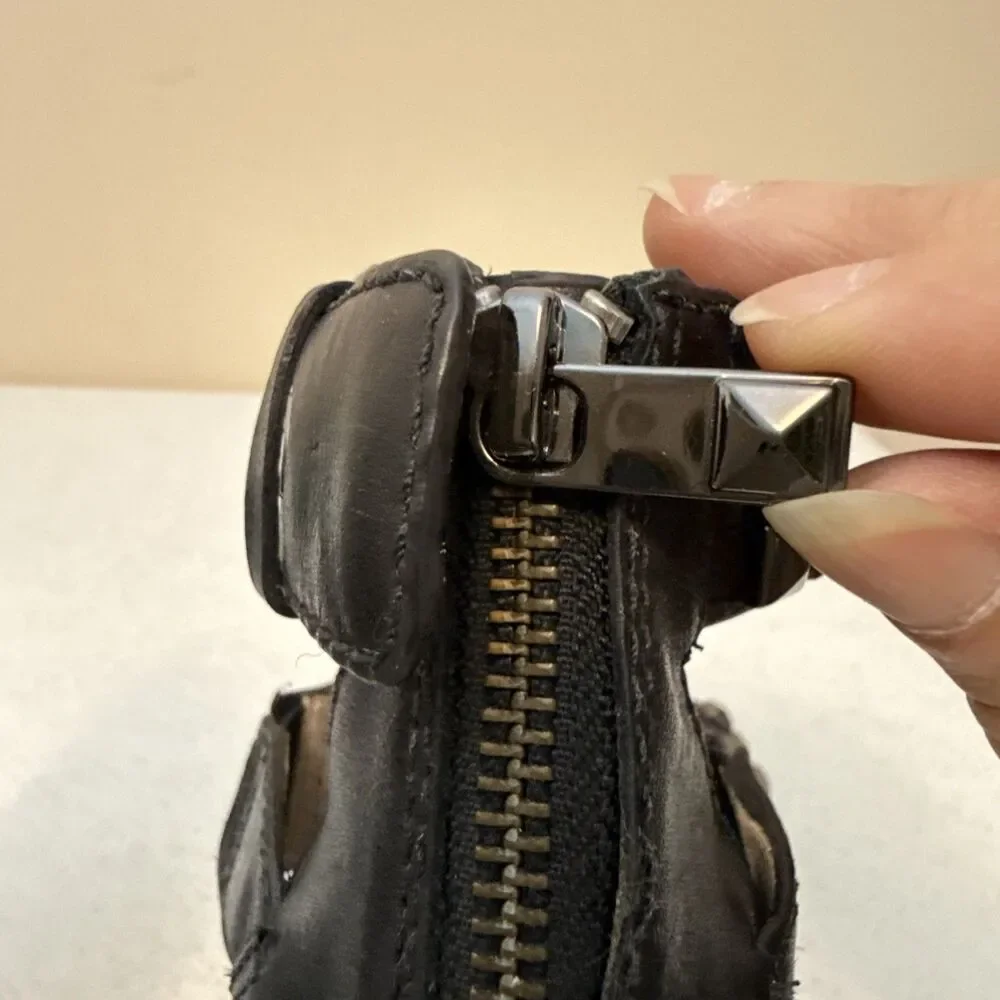 MICHAEL Michael Kors Rock N Roll Black Studded Stiletto Heels Size 8 M JL307